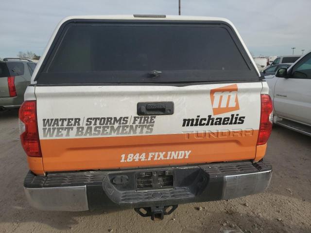 5TFUY5F12LX883344 - 2020 TOYOTA TUNDRA DOUBLE CAB SR/SR5 WHITE photo 6