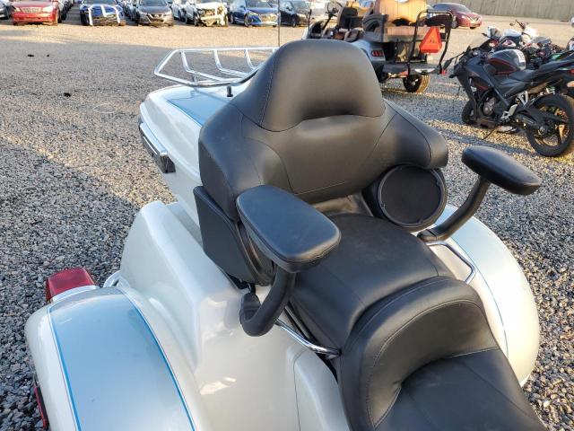 1HD1MAF11NB854102 - 2022 HARLEY-DAVIDSON FLHTCUTG WHITE photo 6