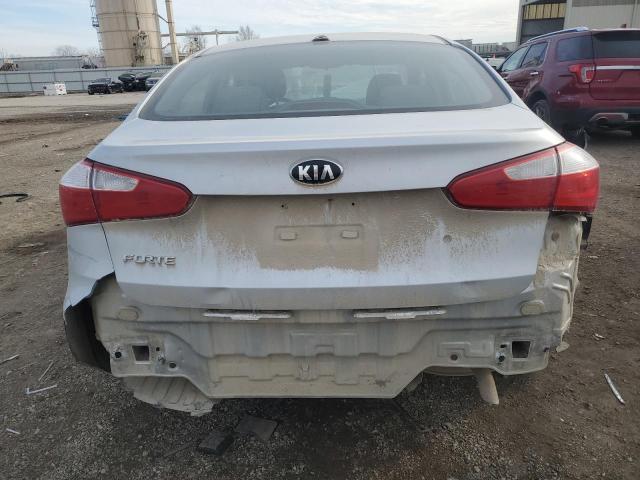 KNAFK4A65F5368407 - 2015 KIA FORTE LX SILVER photo 6