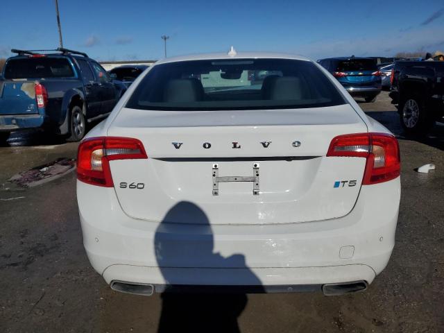 YV126MFK0G2413505 - 2016 VOLVO S60 PREMIER WHITE photo 6