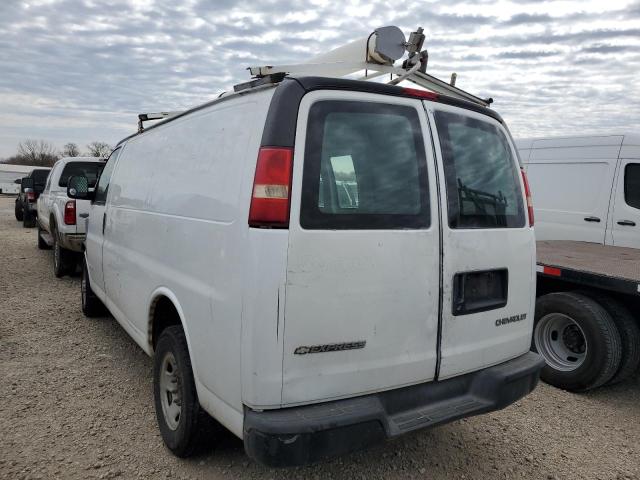 1GCGG25V061174759 - 2006 CHEVROLET EXPRESS G2 WHITE photo 2