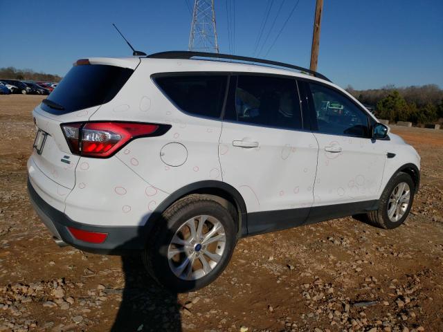 1FMCU0GD3JUC49361 - 2018 FORD ESCAPE SE WHITE photo 3