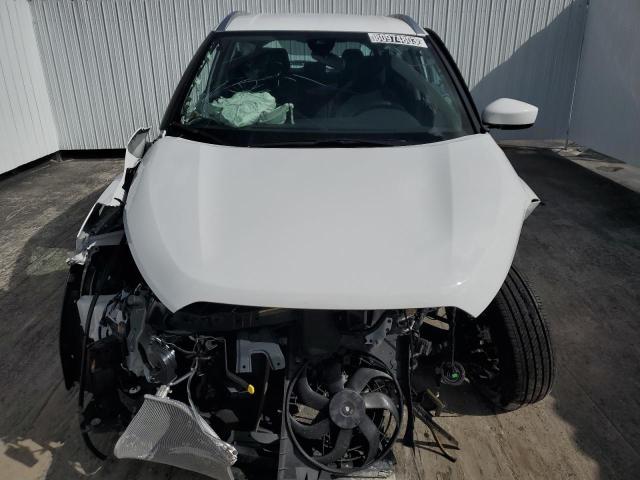 3N1CP5CV2PL532735 - 2023 NISSAN KICKS SV WHITE photo 5