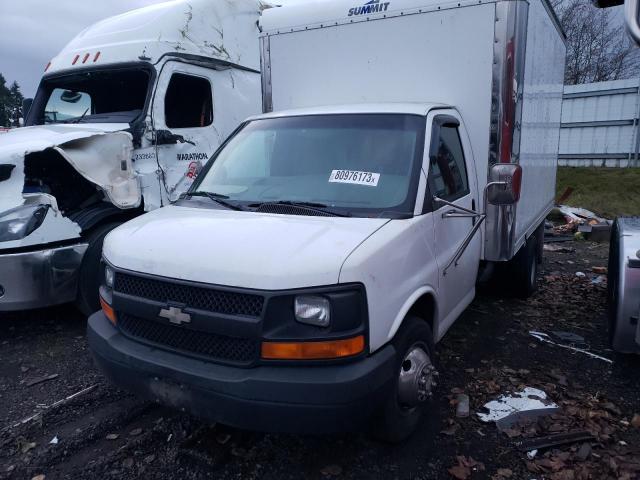 1GBHG31U431221962 - 2003 CHEVROLET EXPRESS G3 WHITE photo 1