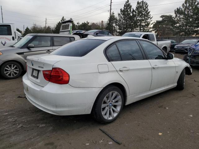 WBAPK7G5XBNN77446 - 2011 BMW 328 XI WHITE photo 3