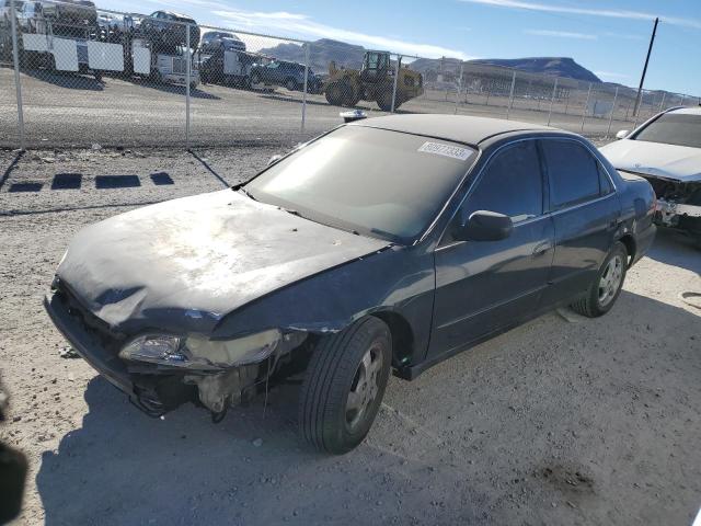 1HGCG564XWA141159 - 1998 HONDA ACCORD LX GREEN photo 1