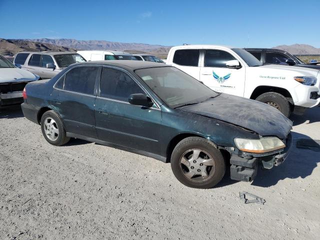 1HGCG564XWA141159 - 1998 HONDA ACCORD LX GREEN photo 4