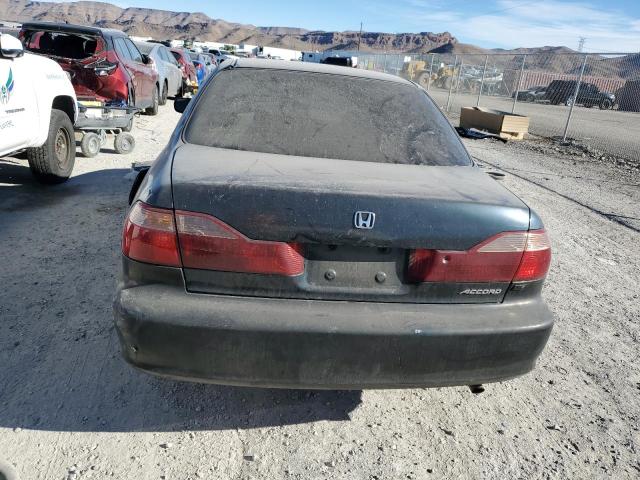 1HGCG564XWA141159 - 1998 HONDA ACCORD LX GREEN photo 6