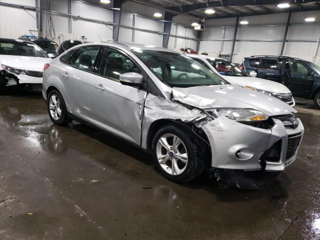 1FADP3F29EL452841 - 2014 FORD FOCUS SE SILVER photo 4