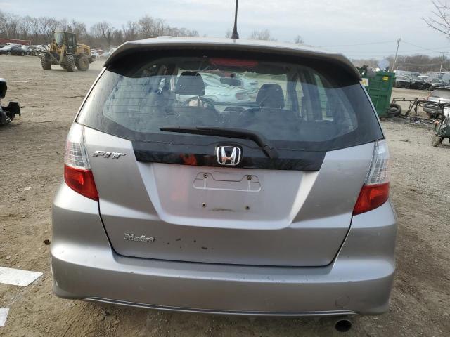 JHMGE8H42AS027565 - 2010 HONDA FIT SPORT SILVER photo 6