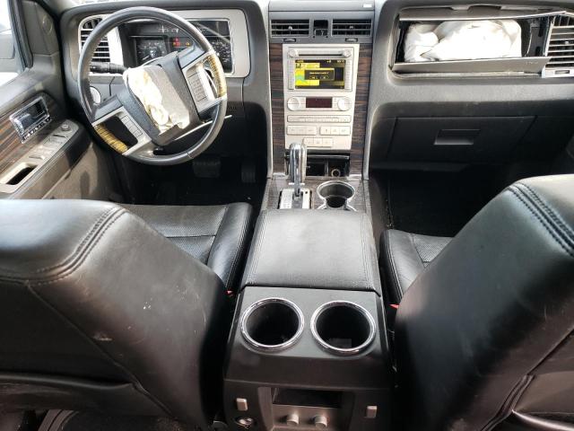 5LMJJ2J54AEJ09789 - 2010 LINCOLN NAVIGATOR 白色 照片 8