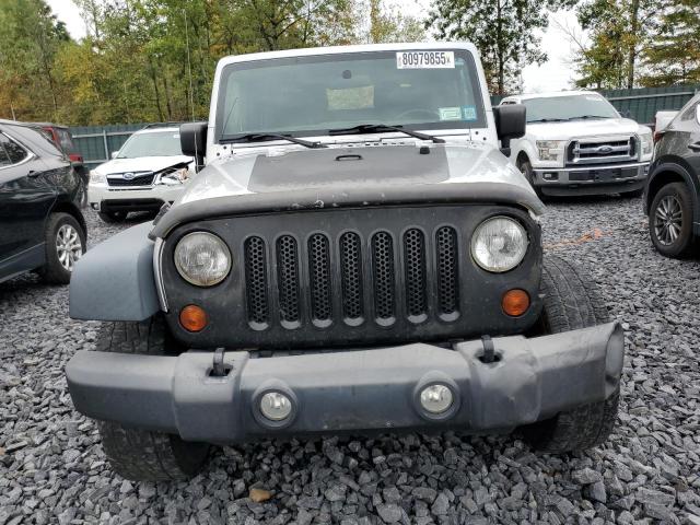 1C4AJWAG6CL228765 - 2012 JEEP WRANGLER SPORT SILVER photo 5