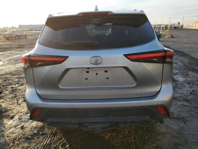 5TDGZRBH5MS077638 - 2021 TOYOTA HIGHLANDER XLE SILVER photo 6