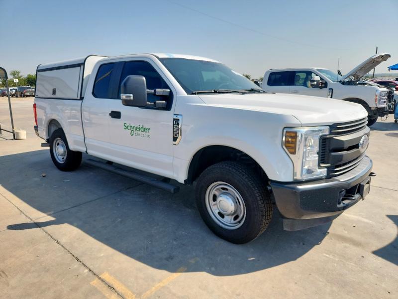 1FT7X2A60KEE91426 - 2019 FORD F250 SUPER DUTY Белый фото 4