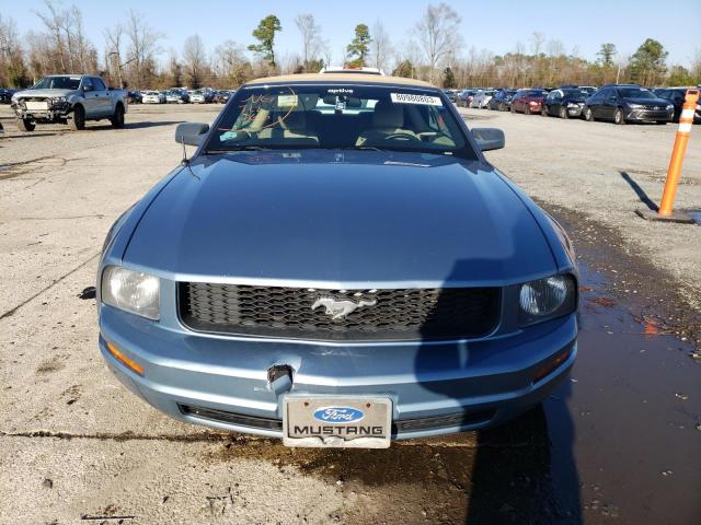 1ZVFT84N155256712 - 2005 FORD MUSTANG BLUE photo 5