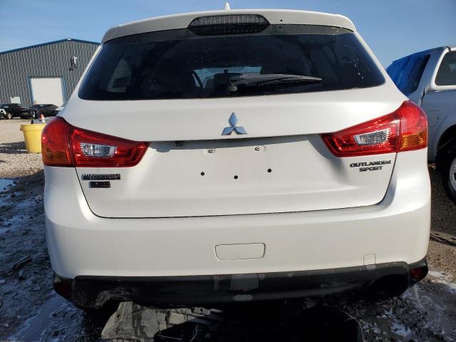 JA4AP3AU6HZ056433 - 2017 MITSUBISHI OUTLANDER ES WHITE photo 6