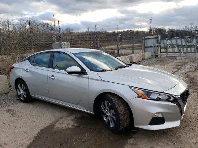 1N4BL4BV3MN367571 - 2021 NISSAN ALTIMA S SILVER photo 4