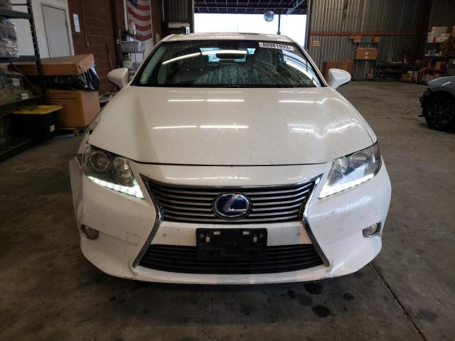 JTHBW1GG9D2008915 - 2013 LEXUS ES 300H WHITE photo 5