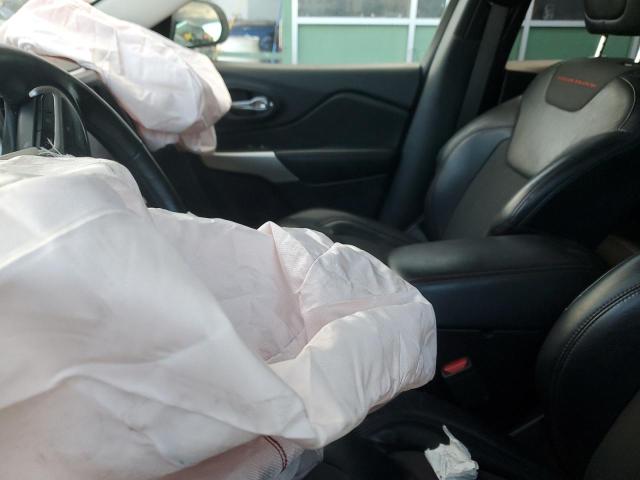 1C4PJMBX7JD586381 - 2018 JEEP CHEROKEE TRAILHAWK BLACK photo 7