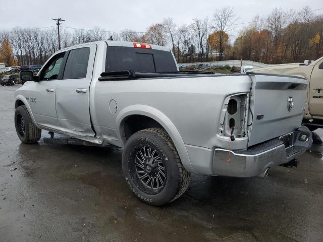 1C6RR7VT6JS125753 - 2018 RAM 1500 LARAMIE SILVER photo 2