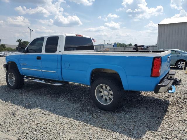 1GCHK29UX5E139285 - 2005 CHEVROLET SILVERADO K2500 HEAVY DUTY TWO TONE photo 2