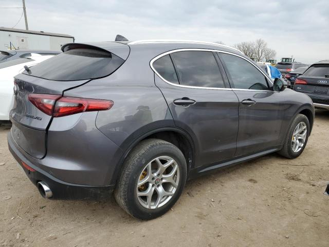 ZASFAKAN3J7C24344 - 2018 ALFA ROMEO STELVIO GRAY photo 3