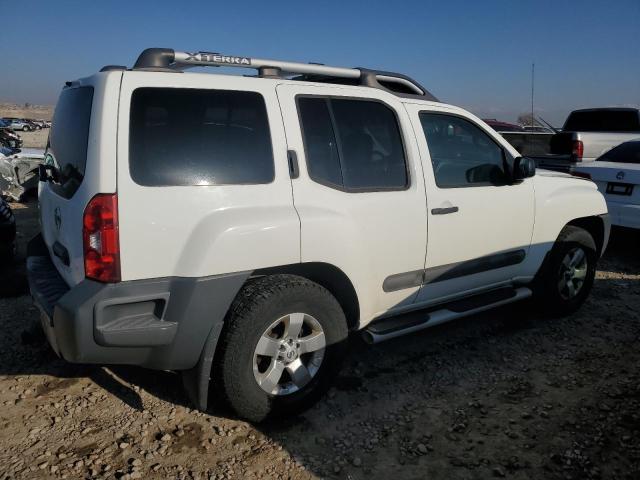 5N1AN0NW8DN811424 - 2013 NISSAN XTERRA X WHITE photo 3