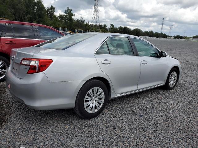 4T4BF1FK0CR165647 - 2012 TOYOTA CAMRY BASE SILVER photo 3