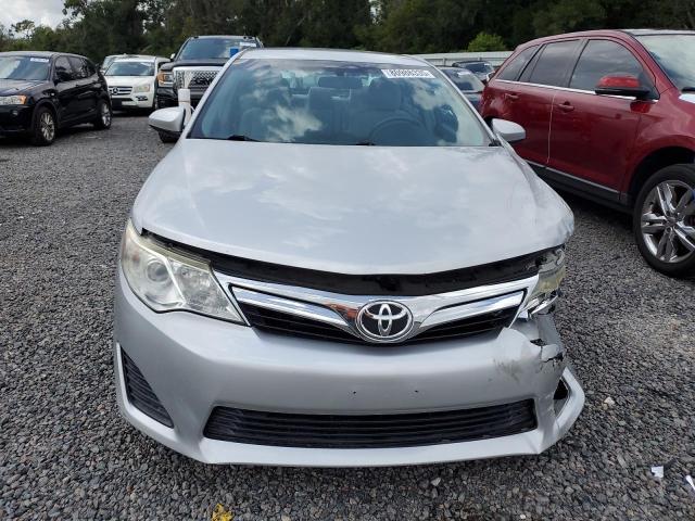 4T4BF1FK0CR165647 - 2012 TOYOTA CAMRY BASE SILVER photo 5