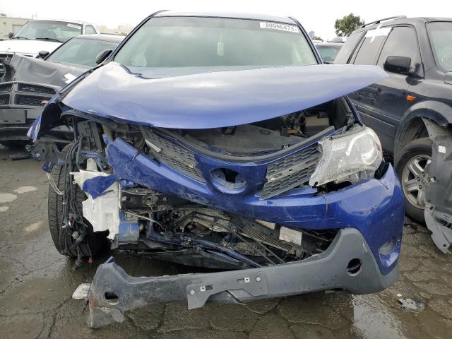 2T3ZFREV5FW224769 - 2015 TOYOTA RAV4 LE BLUE photo 5