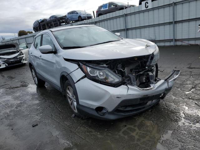 JN1BJ1CP7JW105950 - 2018 NISSAN ROGUE SPOR S SILVER photo 4