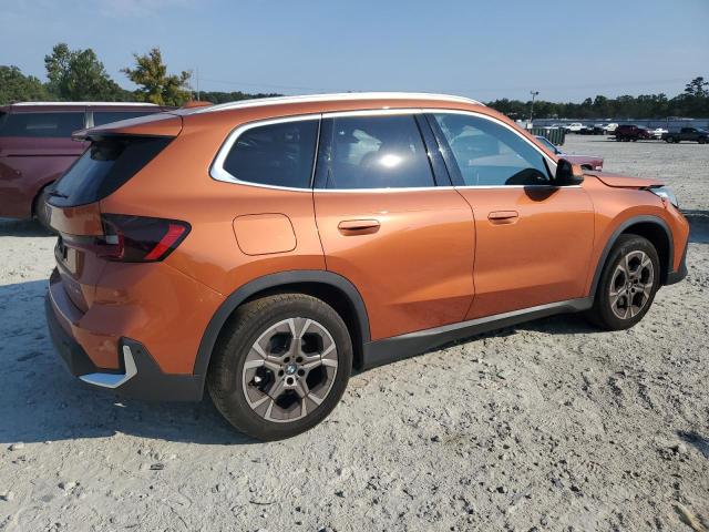 WBX73EF03P5W76078 - 2023 BMW X1 XDRIVE28I ORANGE photo 3