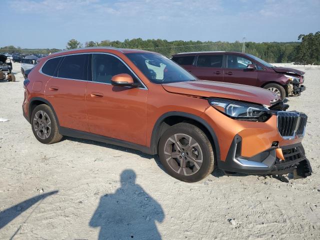 WBX73EF03P5W76078 - 2023 BMW X1 XDRIVE28I ORANGE photo 4