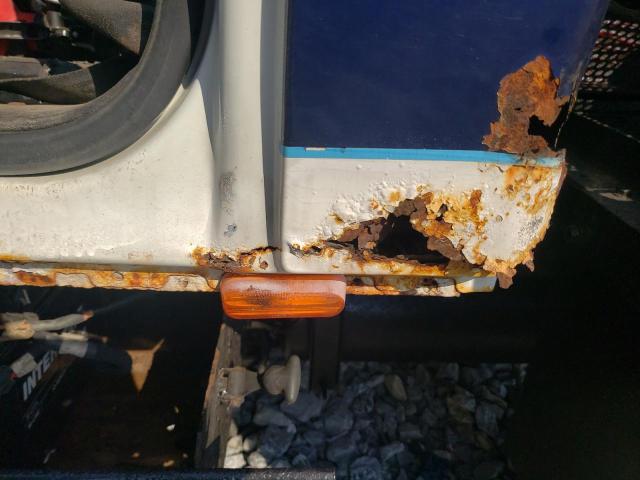 1HTMMAAM04H612934 - 2004 INTERNATIONAL 4000 4300 TWO TONE photo 9