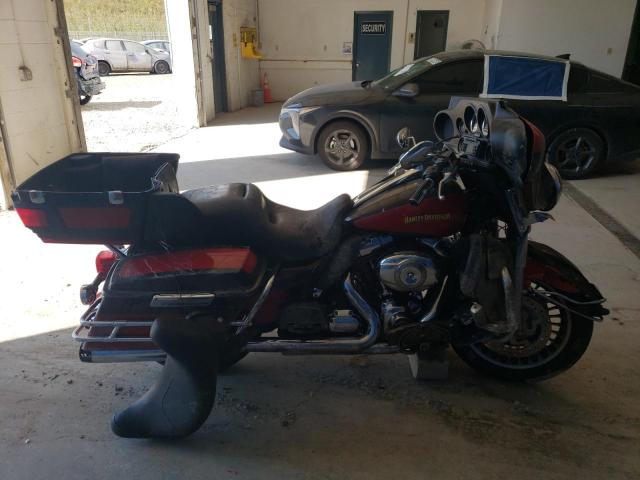 2010 HARLEY-DAVIDSON FLHTCU, 