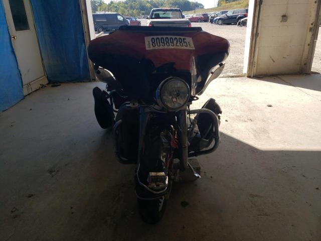 1HD1FC41XAB646318 - 2010 HARLEY-DAVIDSON FLHTCU RED photo 2