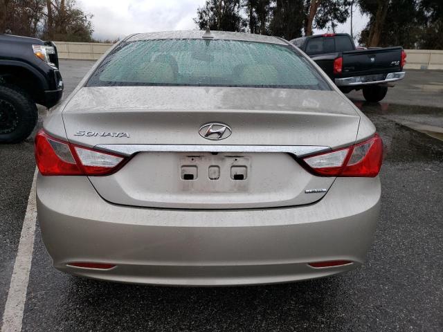 5NPEC4AC0BH147776 - 2011 HYUNDAI SONATA SE BEIGE photo 6