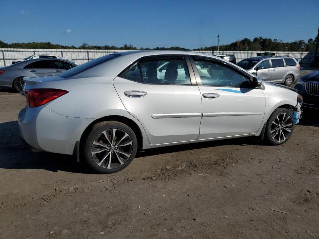 2T1BURHE5KC210409 - 2019 TOYOTA COROLLA L 银色 照片 3