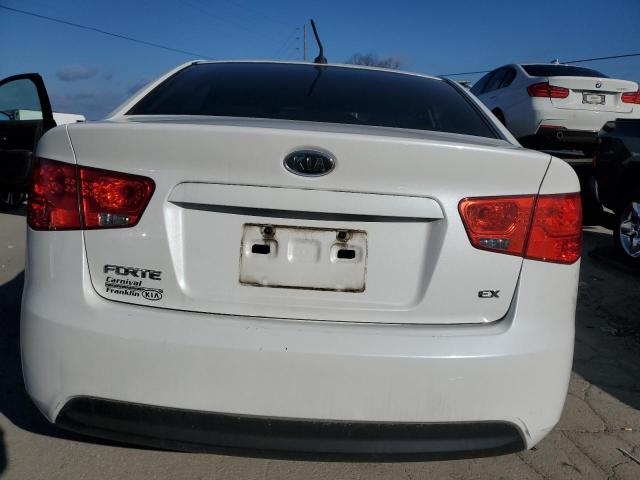 KNAFU4A29C5593903 - 2012 KIA FORTE EX WHITE photo 6