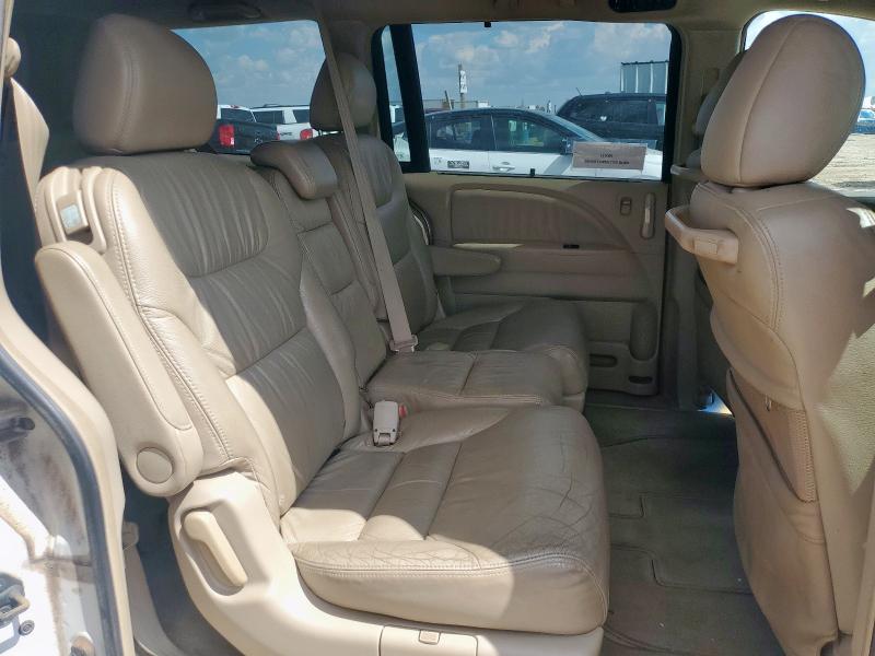 5FNRL38726B436957 - 2006 HONDA ODYSSEY EXL WHITE photo 11