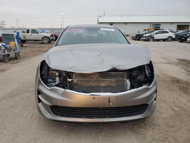 5XXGT4L39JG179268 - 2018 KIA OPTIMA LX SILVER photo 5