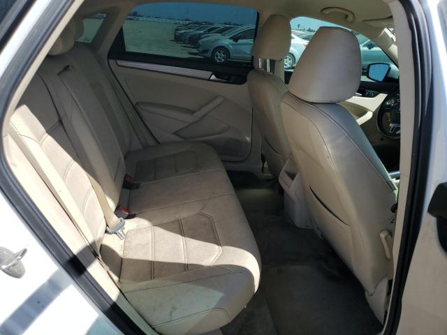 1VWAT7A30FC068266 - 2015 VOLKSWAGEN PASSAT S WHITE photo 10