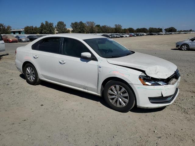 1VWAT7A30FC068266 - 2015 VOLKSWAGEN PASSAT S WHITE photo 4