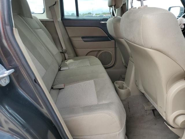 1J4NT1GA1BD115617 - 2011 JEEP PATRIOT SPORT GRAY photo 11