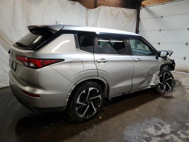 JA4J4TA83NZ047549 - 2022 MITSUBISHI OUTLANDER ES SILVER photo 3