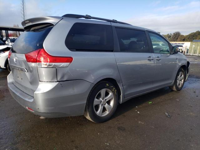 5TDKK3DC6BS127442 - 2011 TOYOTA SIENNA LE SILVER photo 3