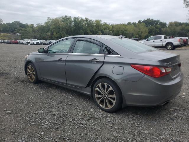 5NPEC4AB1DH640778 - 2013 HYUNDAI SONATA SE 灰色 照片 2