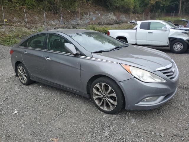5NPEC4AB1DH640778 - 2013 HYUNDAI SONATA SE 灰色 照片 4