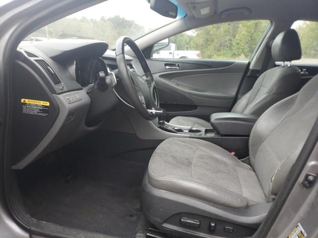5NPEC4AB1DH640778 - 2013 HYUNDAI SONATA SE 灰色 照片 7