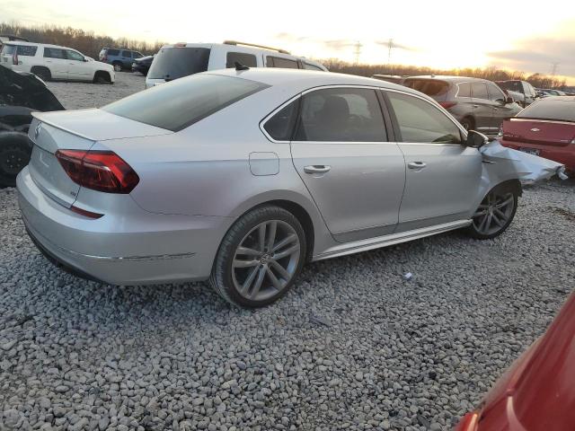 1VWDT7A38HC008235 - 2017 VOLKSWAGEN PASSAT R-LINE Silber Foto 3